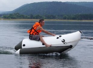 Надувной аттракцион банан